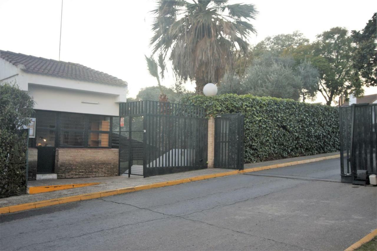 Bonito Apart. Con Parking Y Piscina Mairena del Aljarafe Dış mekan fotoğraf