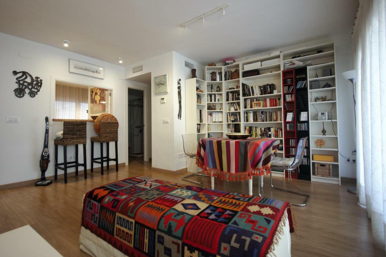 Bonito Apart. Con Parking Y Piscina Mairena del Aljarafe Dış mekan fotoğraf