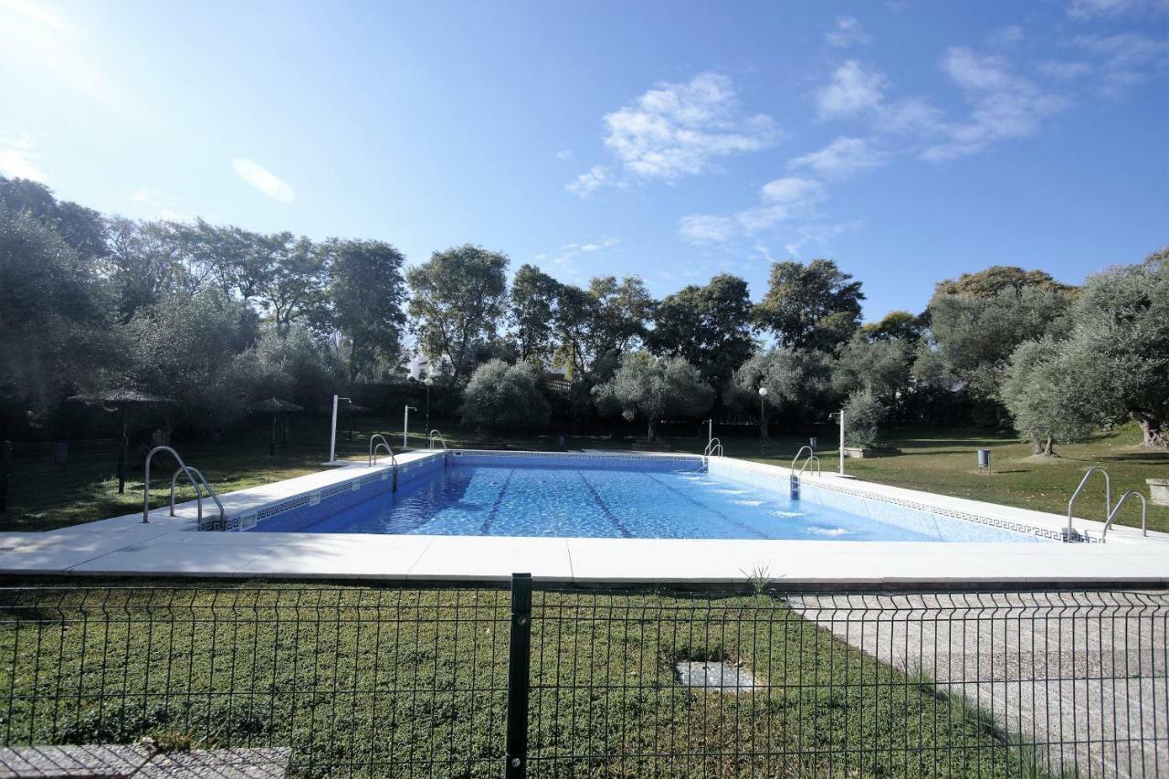 Bonito Apart. Con Parking Y Piscina Mairena del Aljarafe Dış mekan fotoğraf