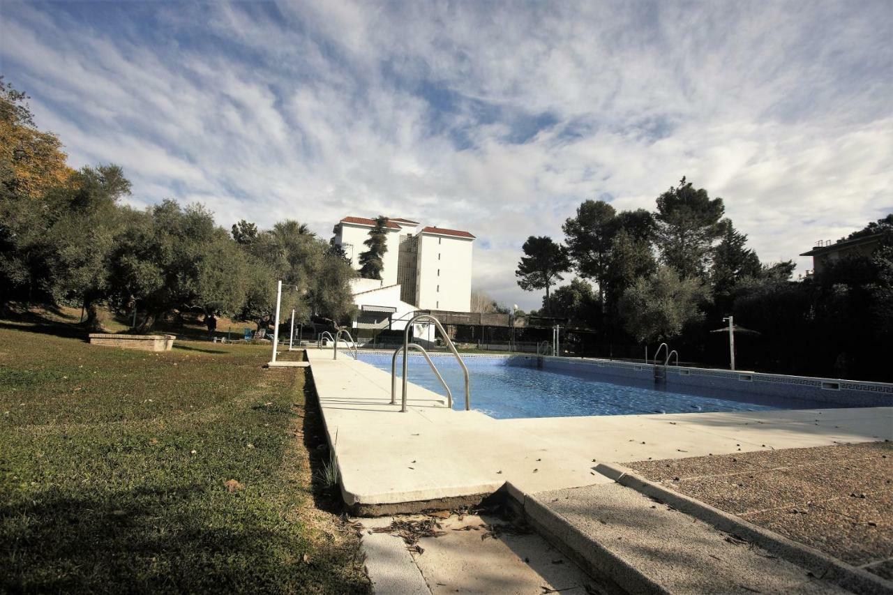 Bonito Apart. Con Parking Y Piscina Mairena del Aljarafe Dış mekan fotoğraf